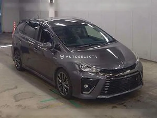 Toyota Prius Alpha 2019, auction grade 4.5