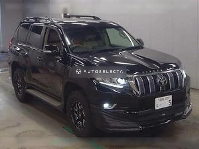 Toyota Land Cruiser Prado 2022, auction grade 3.5