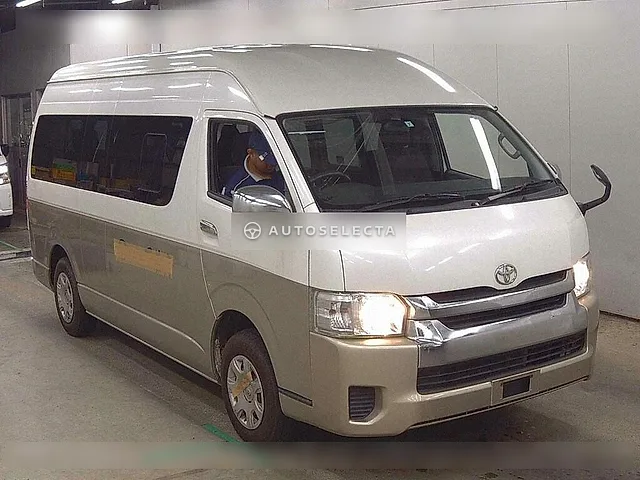 Toyota Hiace Wagon 2015, auction grade 3.5