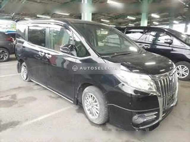 Toyota Esquire 2015