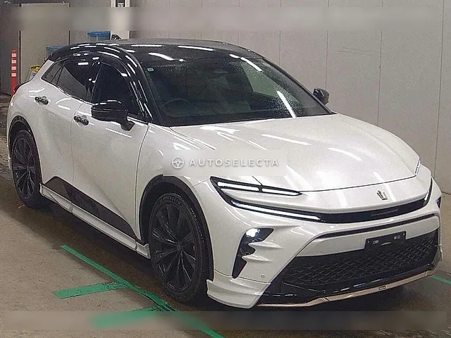 Toyota Crown Sport 2025, auction grade R