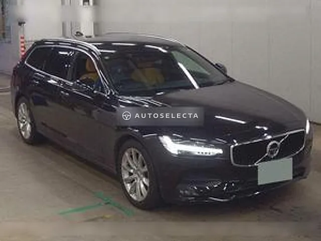 Volvo V90 2018, auction grade 4.5