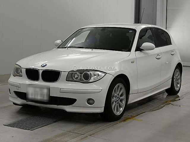 BMW 1 Series 2006, auction grade 4.5