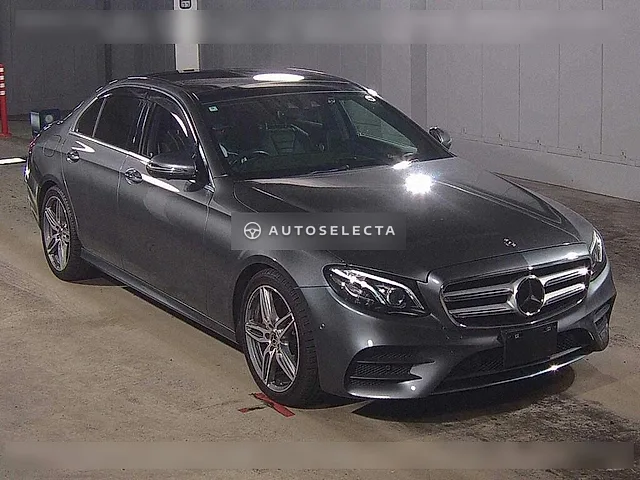 Mercedes-Benz E-Class 2018, auction grade 3.5
