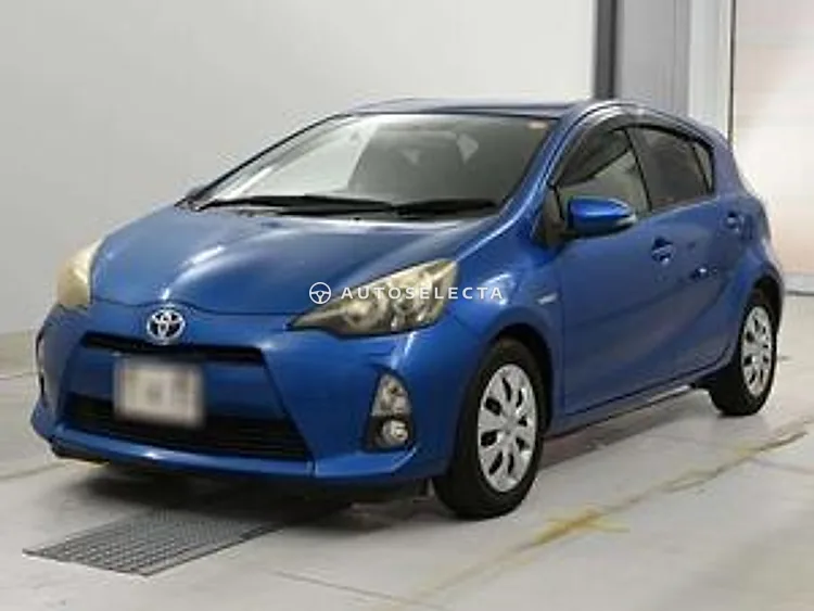 Toyota Aqua 2012, photo 1 of 1