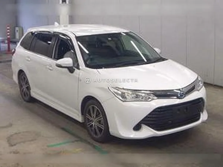 Toyota Corolla Fielder 2015, photo 1 of 1