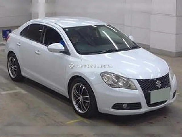 Suzuki Kizashi 2012, auction grade 4