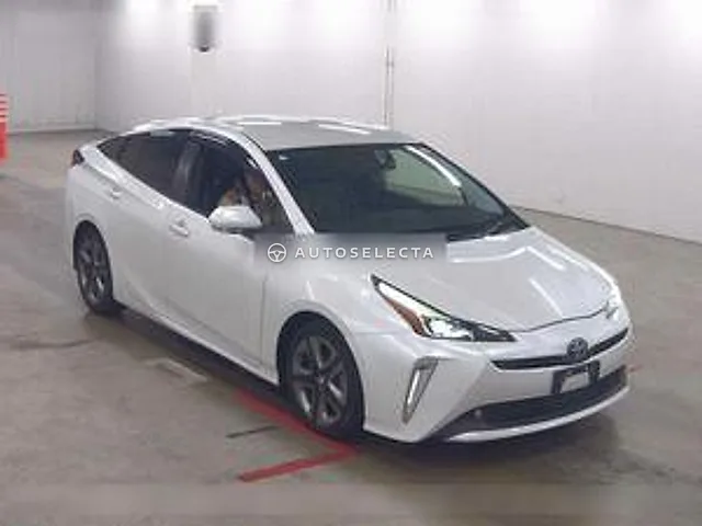 Toyota Prius 2021, auction grade R