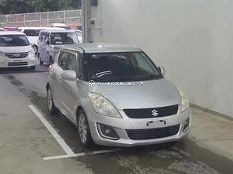 Suzuki Swift 2013, photo 1 of 1