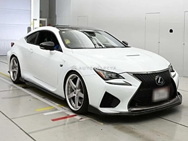 Lexus RC F 2015, auction grade 4.5