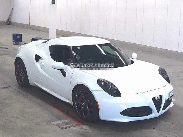 Alfa Romeo 4C 2015, auction grade 4.5