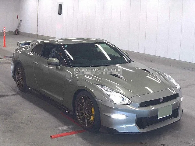 Nissan GT-R 2025, auction grade 6