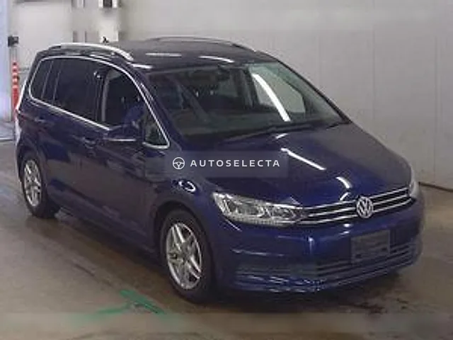 Volkswagen Golf Touran 2017, auction grade 4