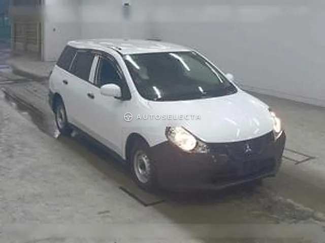 Mitsubishi Lancer Cargo 2018, auction grade 4