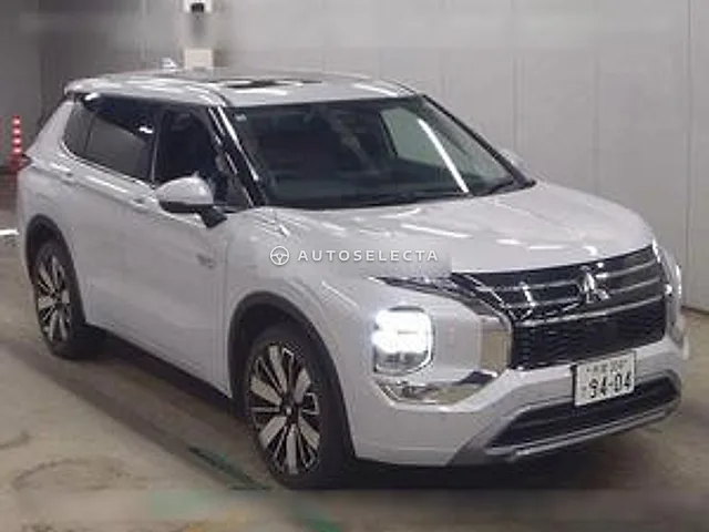 Mitsubishi Outlander PHEV 2024, auction grade 6
