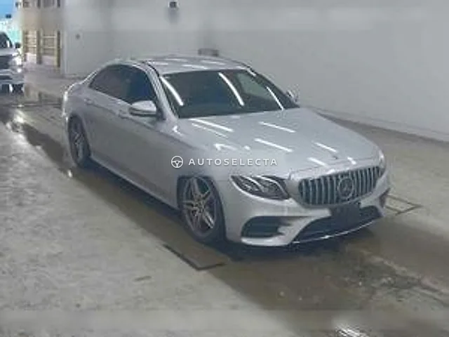 Mercedes-Benz E-Class 2017, auction grade 4.5