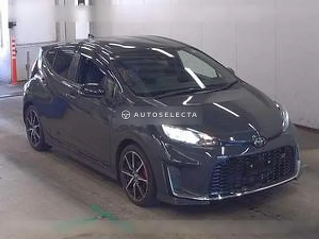 Toyota Aqua GR Sport 2024, auction grade 4.5