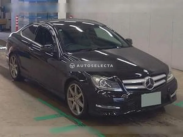 Mercedes-Benz C-Class 2015, auction grade 3.5