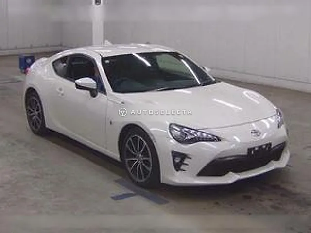 Toyota 86 2019, auction grade R