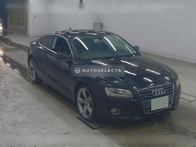 Audi A5 2011, auction grade 3