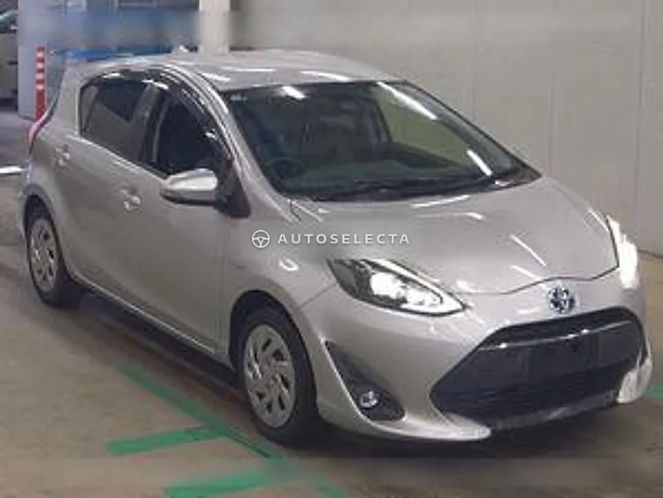 Toyota Aqua 2018, photo 1 of 1