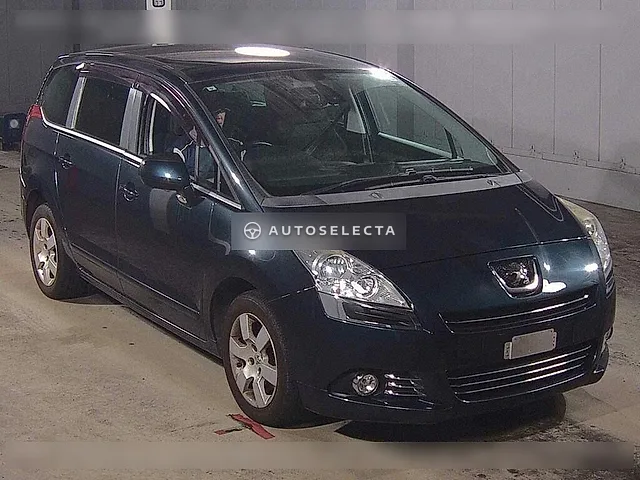Peugeot 5008 2013, auction grade 4