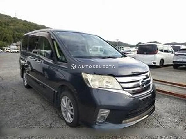 Nissan Serena 2011