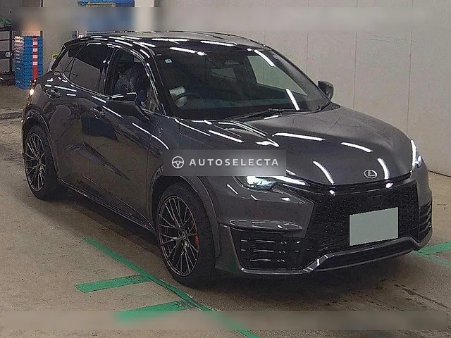 Lexus LBX 2025, auction grade 6