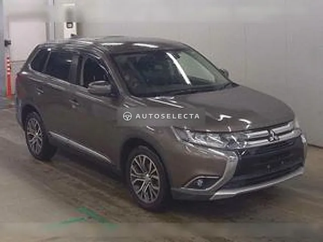 Mitsubishi Outlander 2017, auction grade 4