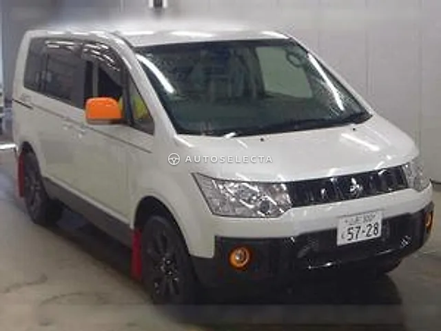 Mitsubishi Delica D:5 2017, auction grade 4