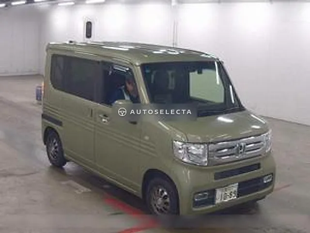 Honda N-VAN Plus Style 2018, auction grade 4.5