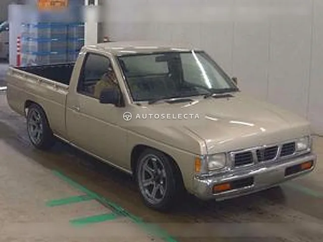Nissan Datsun Truck 1992, auction grade 3.5