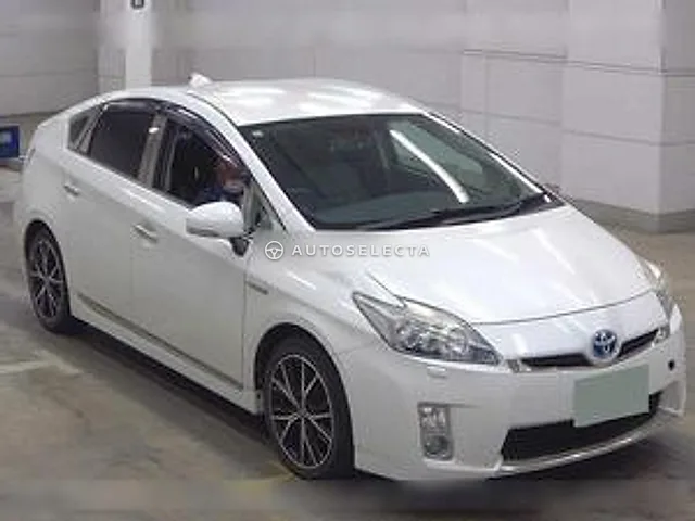Toyota Prius 2010, auction grade R