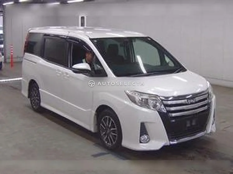 Toyota Noah 2014, photo 1 of 1