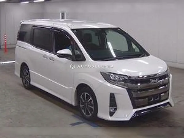 Toyota Noah 2018, auction grade R