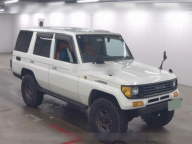 Toyota Land Cruiser Prado 1996, auction grade 3.5