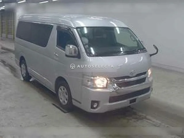 Toyota Hiace Wagon 2021, auction grade 3.5