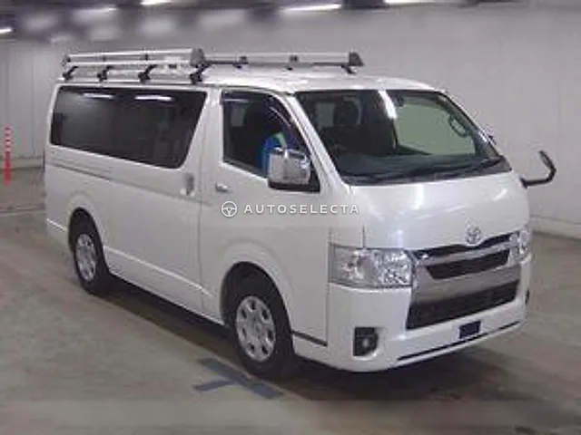 Toyota Hiace Van 2022, auction grade R