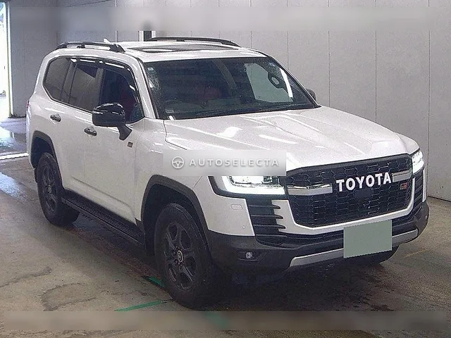 Toyota Land Cruiser GR Sport 2024, auction grade 5