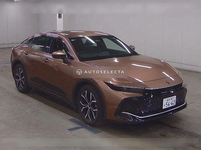 Toyota Crown Crossover 2023, auction grade R