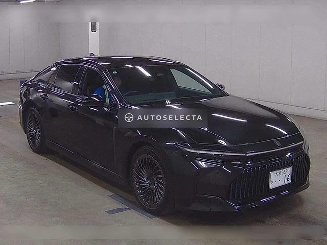 Toyota Crown 2024, auction grade R