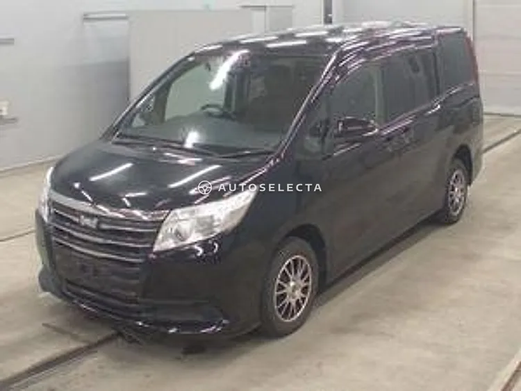 Toyota Noah 2014, photo 1 of 1