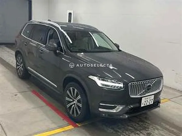 Volvo XC90 2023, auction grade 4