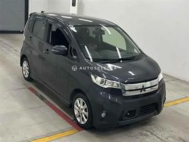 Mitsubishi eK Custom 2013, auction grade 3.5