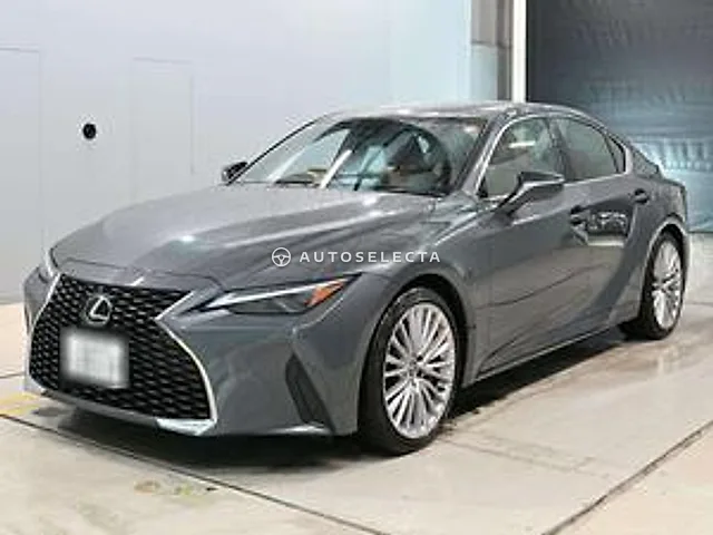 Lexus IS 2025, auction grade R