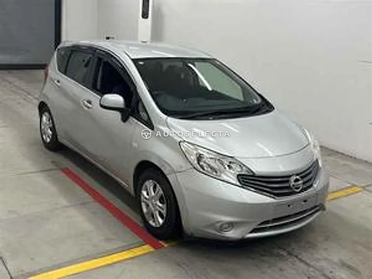 Nissan Note 2012, photo 1 of 1