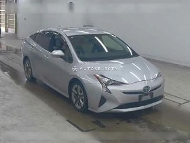 Toyota Prius 2016, auction grade 4.5