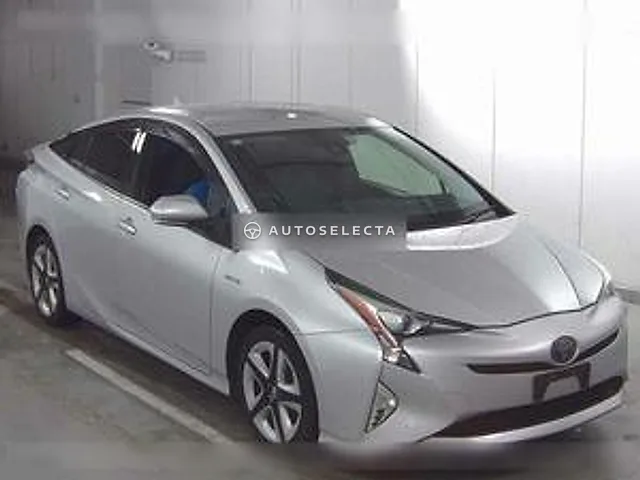Toyota Prius 2017, auction grade 3.5