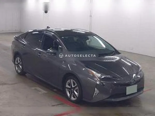 Toyota Prius 2016, auction grade 4