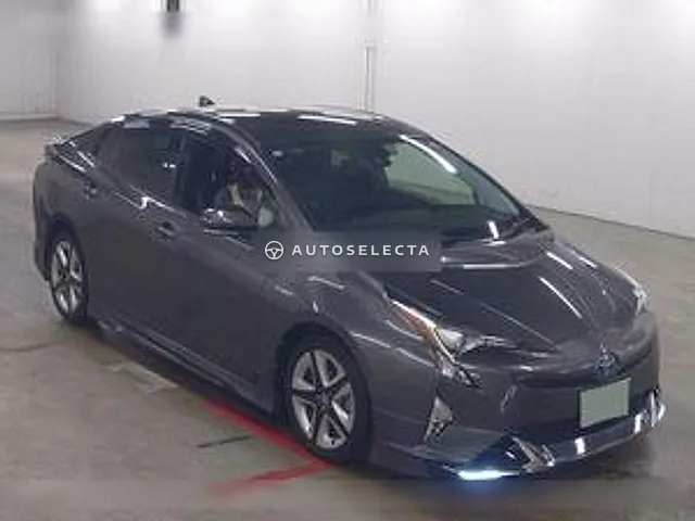 Toyota Prius 2016, auction grade 4.5